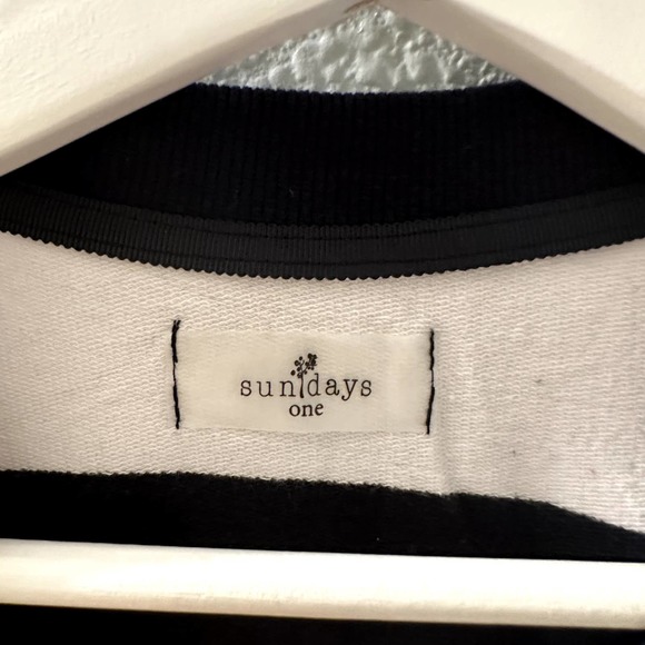 Sundays NYC Women's Ruffle Striped Long Sleeve Pullover Sweatshirt Small NWT - Picture 5 of 8